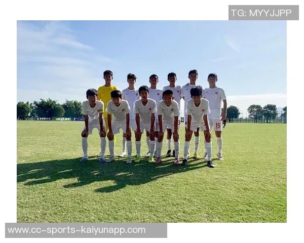 上海海港U15队在青少年精英联赛第二阶段以3比0战胜北京国安U15队展现强劲实力